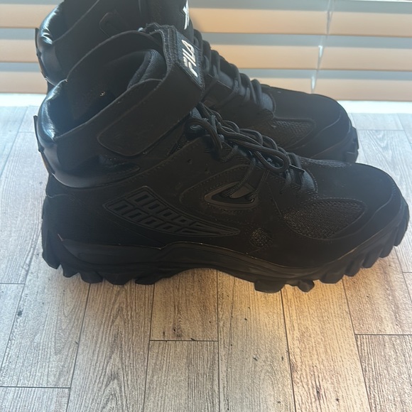 Fila  YAK Trainer Hiking Boots Men Sz 11.5 Black NEW (No Box) - Picture 12 of 13